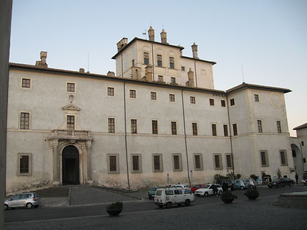 Palazzo_Chigi_Ariccia.jpg