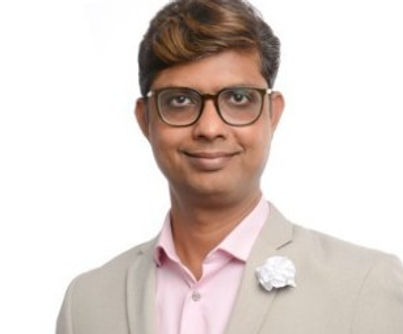 Karthik Srinivasan.jpeg