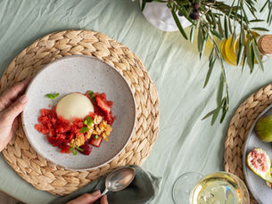 INDULGE IN DELECTABLE STRAWBERRY & BUTTER MILK PANNA COTTA