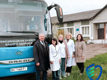 Фахівці🧑🏻⚕️👩🏼⚕️ Стрийський РВ ДУ "Львівський ОЦКПХ МОЗ"🏥 разом з медичними працівниками👩🏼⚕️👩🏻⚕️ АЗПСМ🏥 с. Кавське