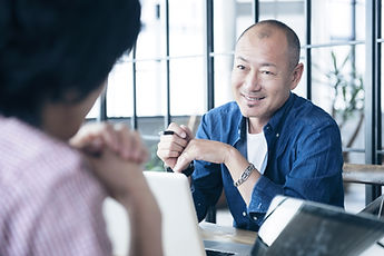 Conversation au bureau