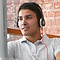 Hombre con auriculares