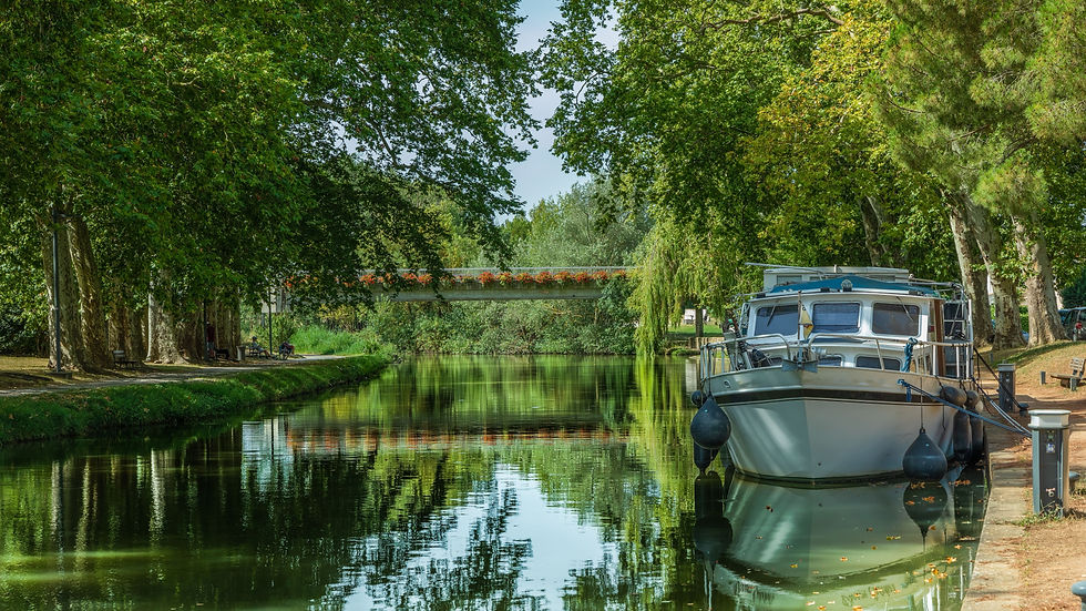 canal boat