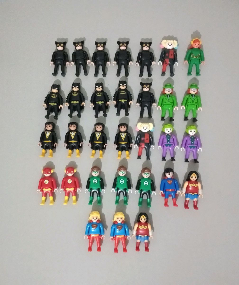 Lote com mais de 30 Playmobil Kinder Ovo