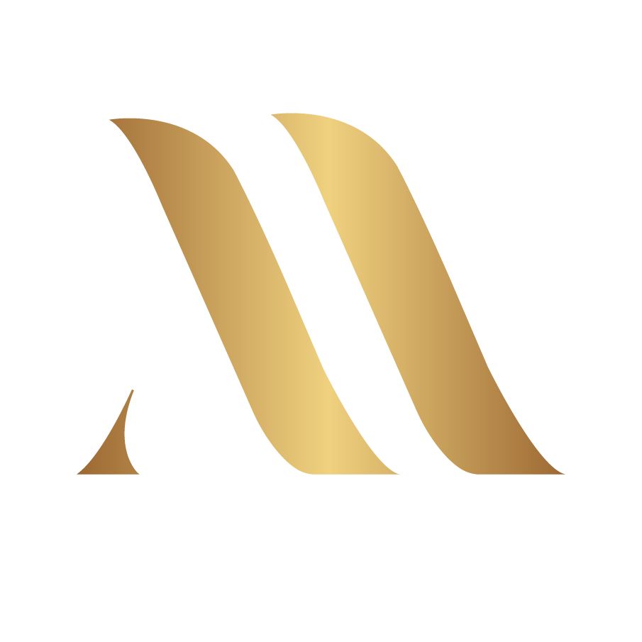 MOLOKO M_SMALL_W_GOLD.png