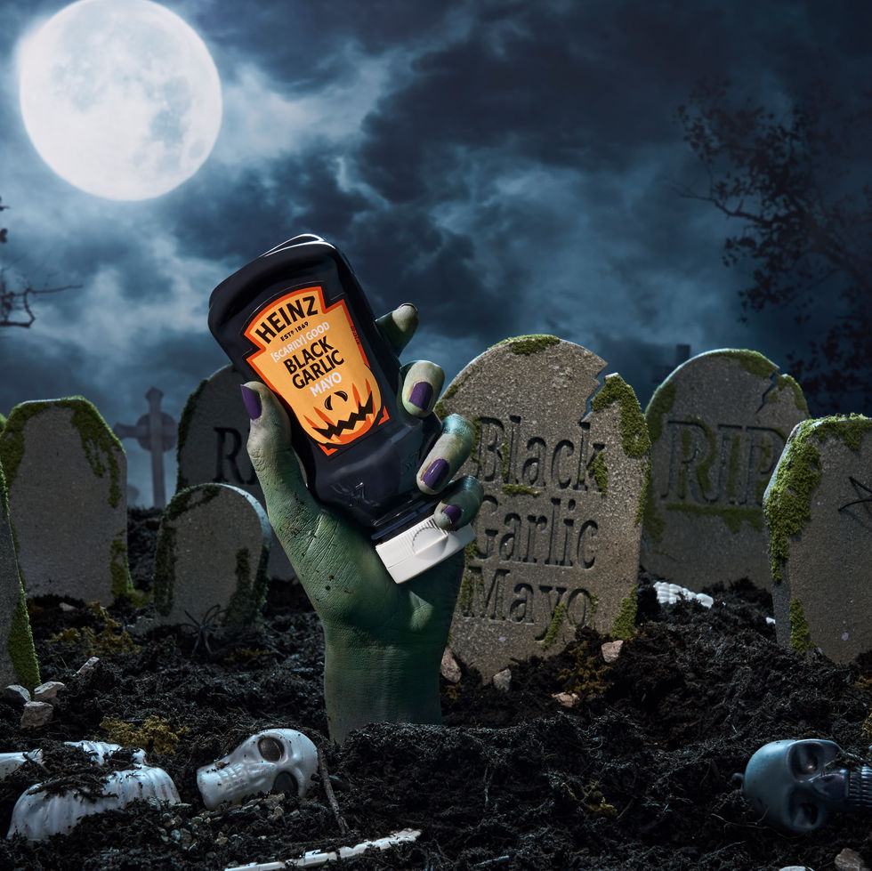 SHOT_03_2023_09_19_BLACK_GARLIC_MAYO_HALLOWEEN_1x1.jpg