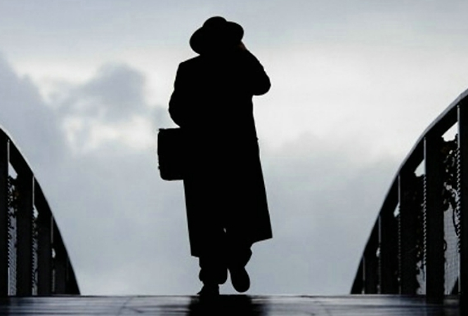 הרבנות והמועצה הדתית אורנית - אישור הרב האחראי ותפקידו