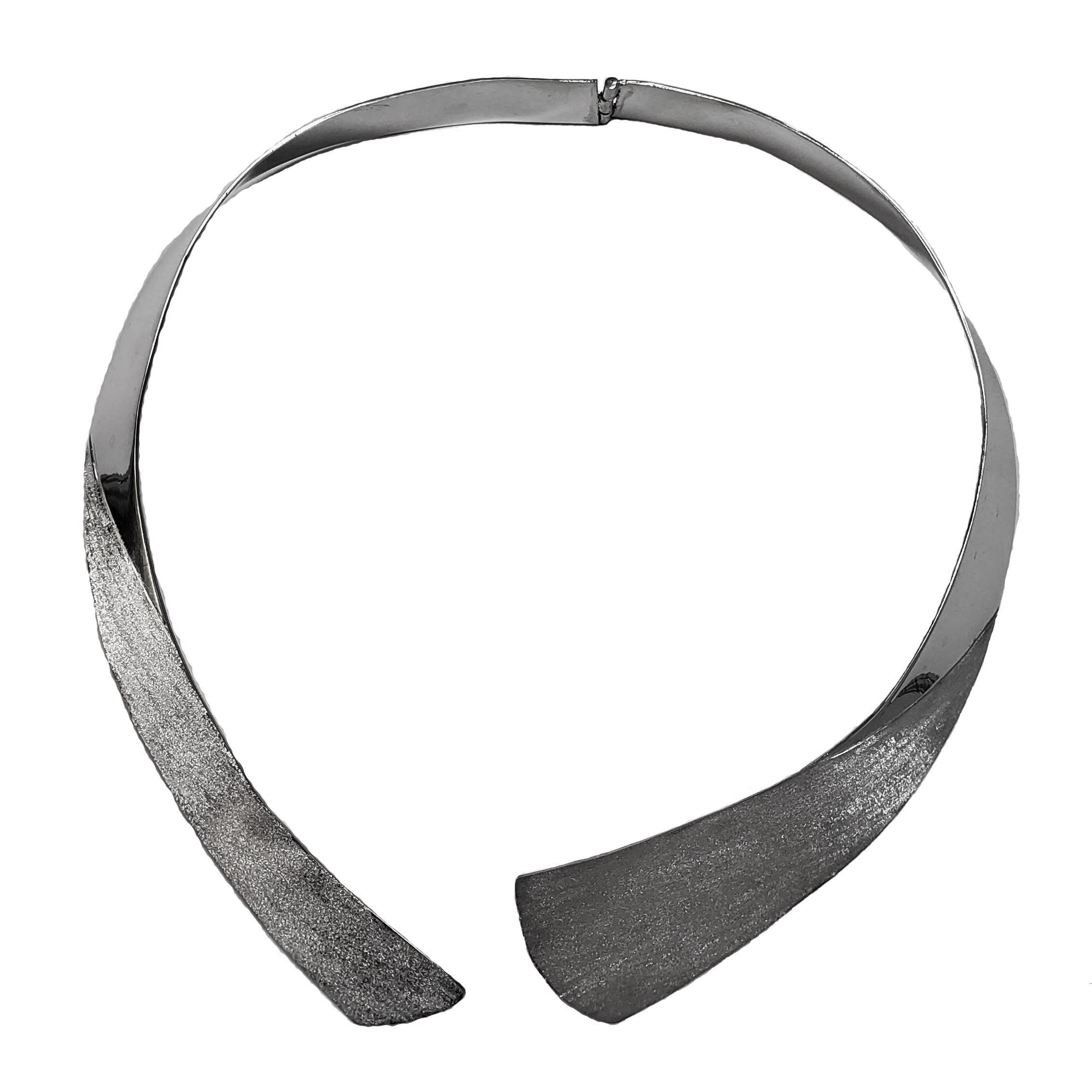 Choker Essence Texturas   |  Prata com banho de ródio negro