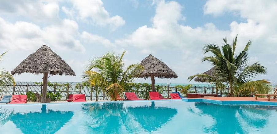 Jambiani hotel 24 rooms - tranquil swimming pool