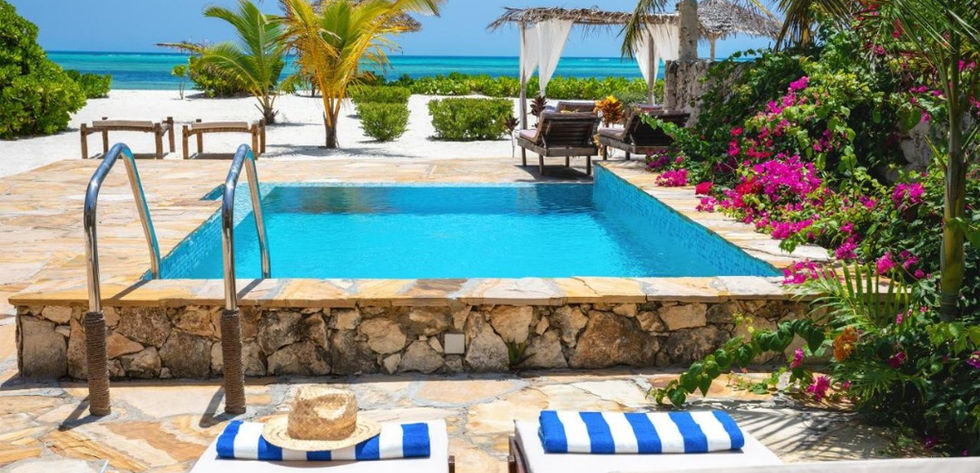 Beachfront Hotel for Sale_swimmin pool 2
