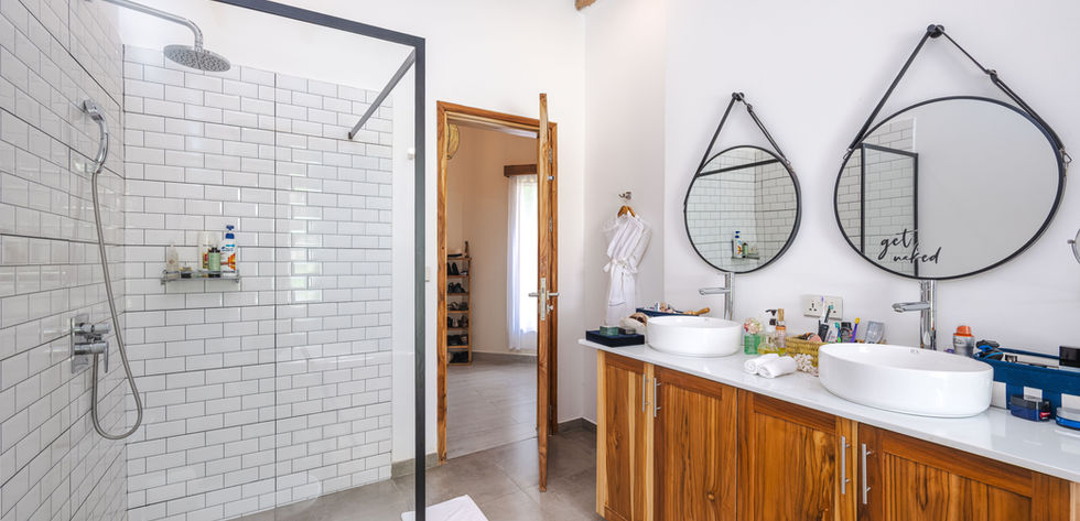 Villa in Pongwe for Sale_bathroom