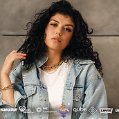 Karen Harding Pro Img 1.jpg