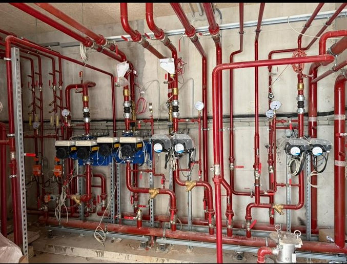 soudure TIG / MIG / à l’arc
tuyauterie acier noir et cuivre
soudure sur site et sur réseau
assemblage mécanique et soudé
réalisation de réseaux hydrauliques
canalisations industrielles
préfabrication sur site
installation de collecteurs et ballons
maintenance de réseaux techniques