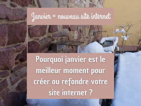 fontaine sous la neige avec mur en grès rose