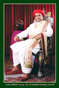 H.H.1008 Acharya Shree Rakeshprasadji Maharajshree