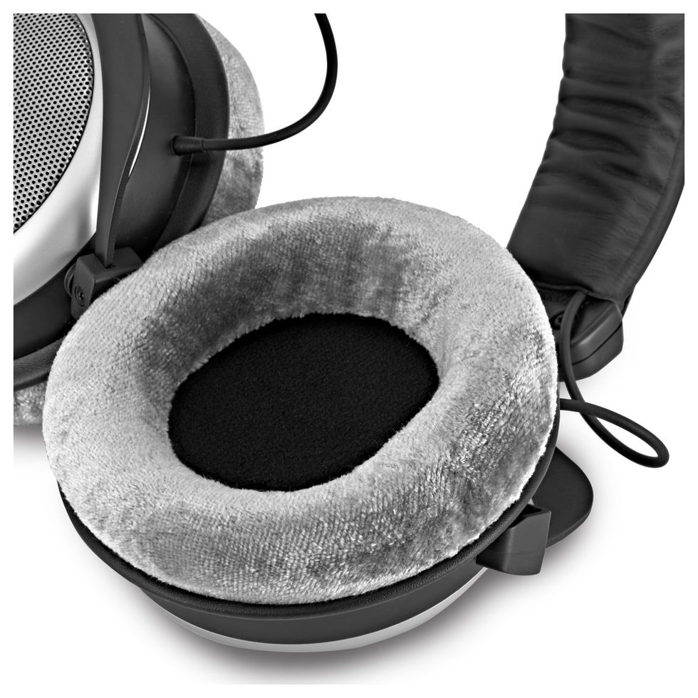Image of Beyerdynamic DT 880 Pro Headphones inside cup detail view