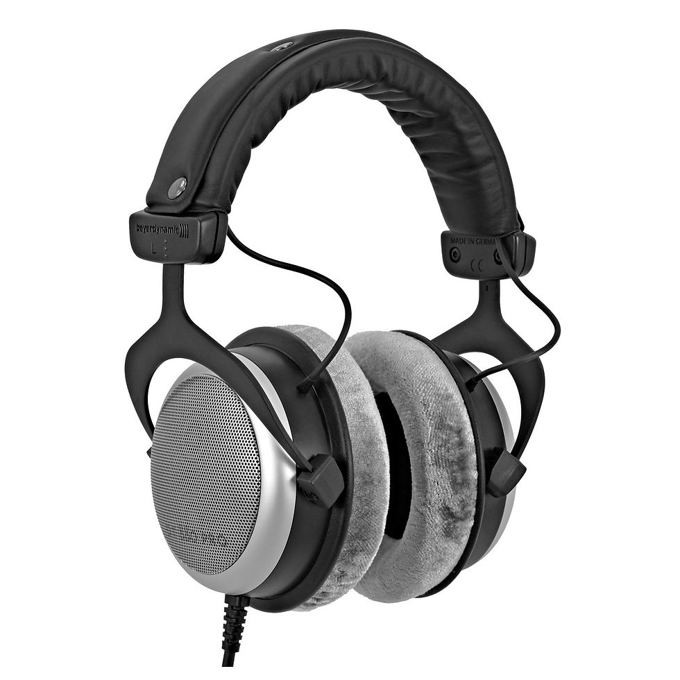 Image of Beyerdynamic DT 880 Pro Headphones front angled view