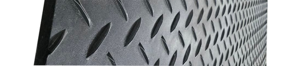      Tapis de protection du sol pour l'aménagement paysager au Québec - crop.png