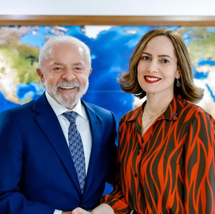 Lula promete zerar fila do INSS até setembro sob nova gestão.