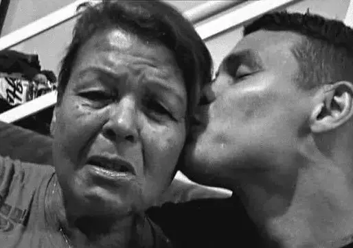 Luto no Esporte: Morre Ângela Maria, mãe do zagueiro Thiago Silva.