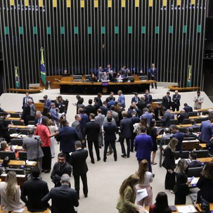 Conquista Histórica: Câmara Aprova em 1º Turno PEC que Garante Recursos Mínimos para o SUAS.