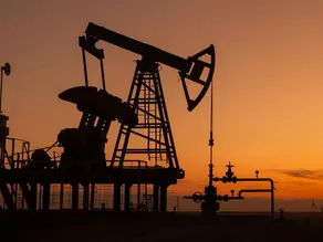 İsrail-İran gerilimi petrol fiyatlarını fırlattı: Brent 5 ayın zirvesinde