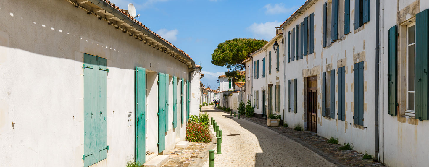 A village street on the Île de Ré