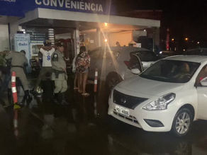 Tentativa de assalto: motorista de aplicativo percebe a ação e PMs evitam o crime