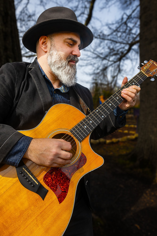 Gerard Rabasca ERIK RABASCA | INTERVIEW + TRACK REVIEW