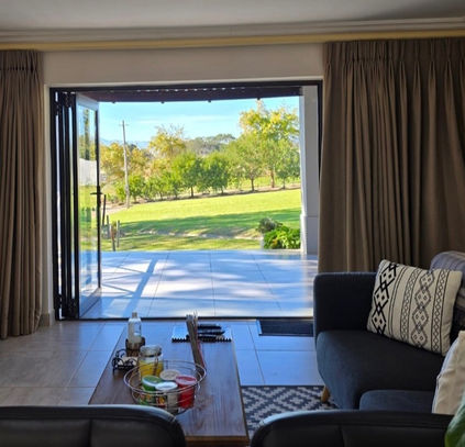 Mon Reve Estate Accommodation cottages - lounge