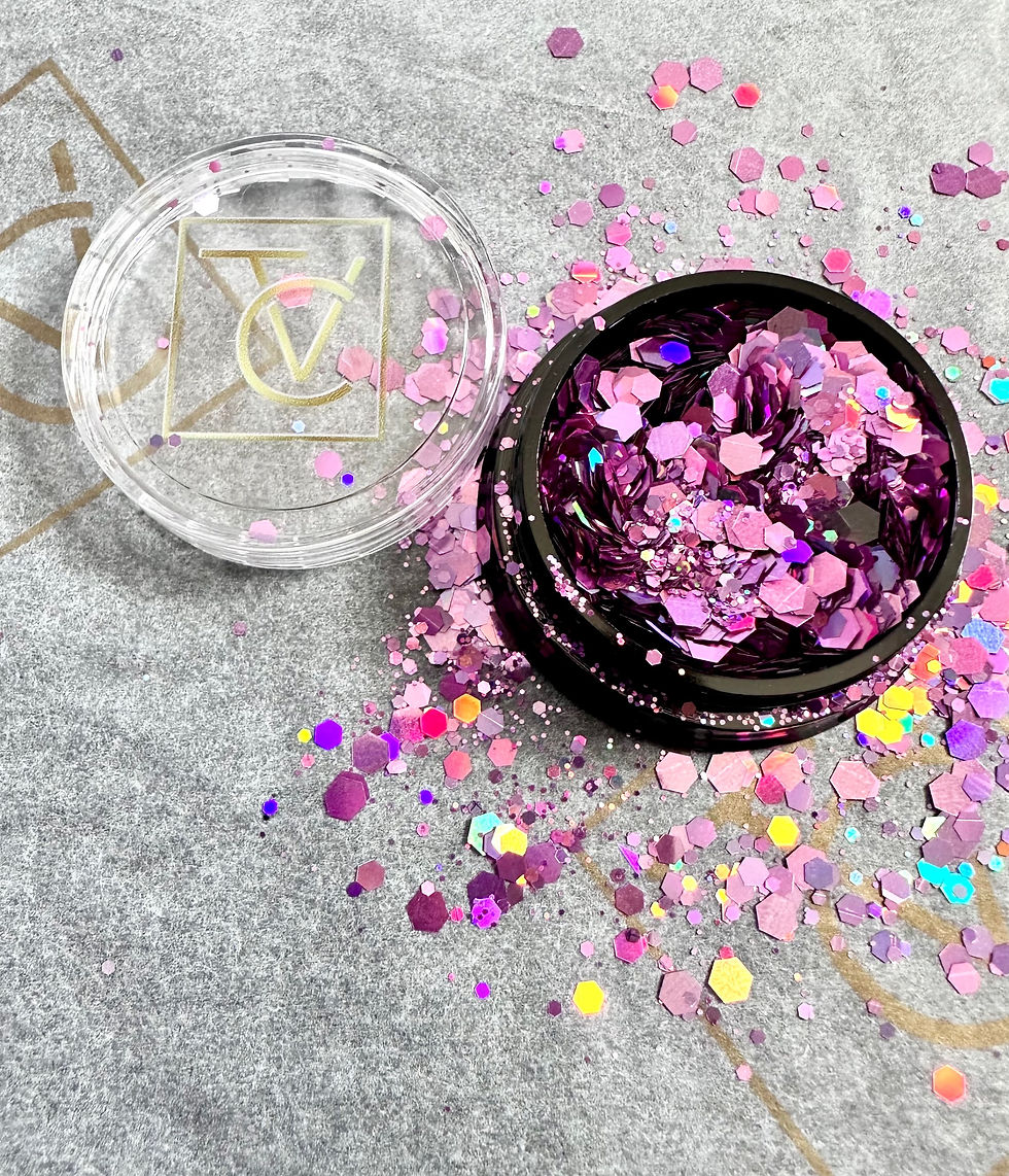 Thumbnail: The Carnival Vibe Fashionable Glitter