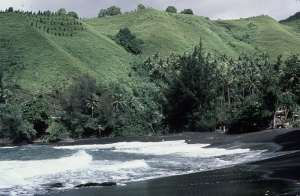 theb3089_black_lava_beach_tahiti_NOAA_Jo