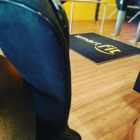 O show desta segunda foi na Smart Fit de Copacabana (cantor para evento corporativo no RJ)