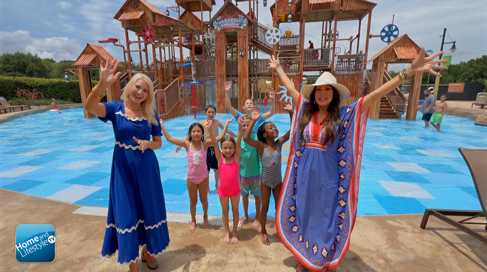 Paradise Springs waterpark at Gaylord Texan
