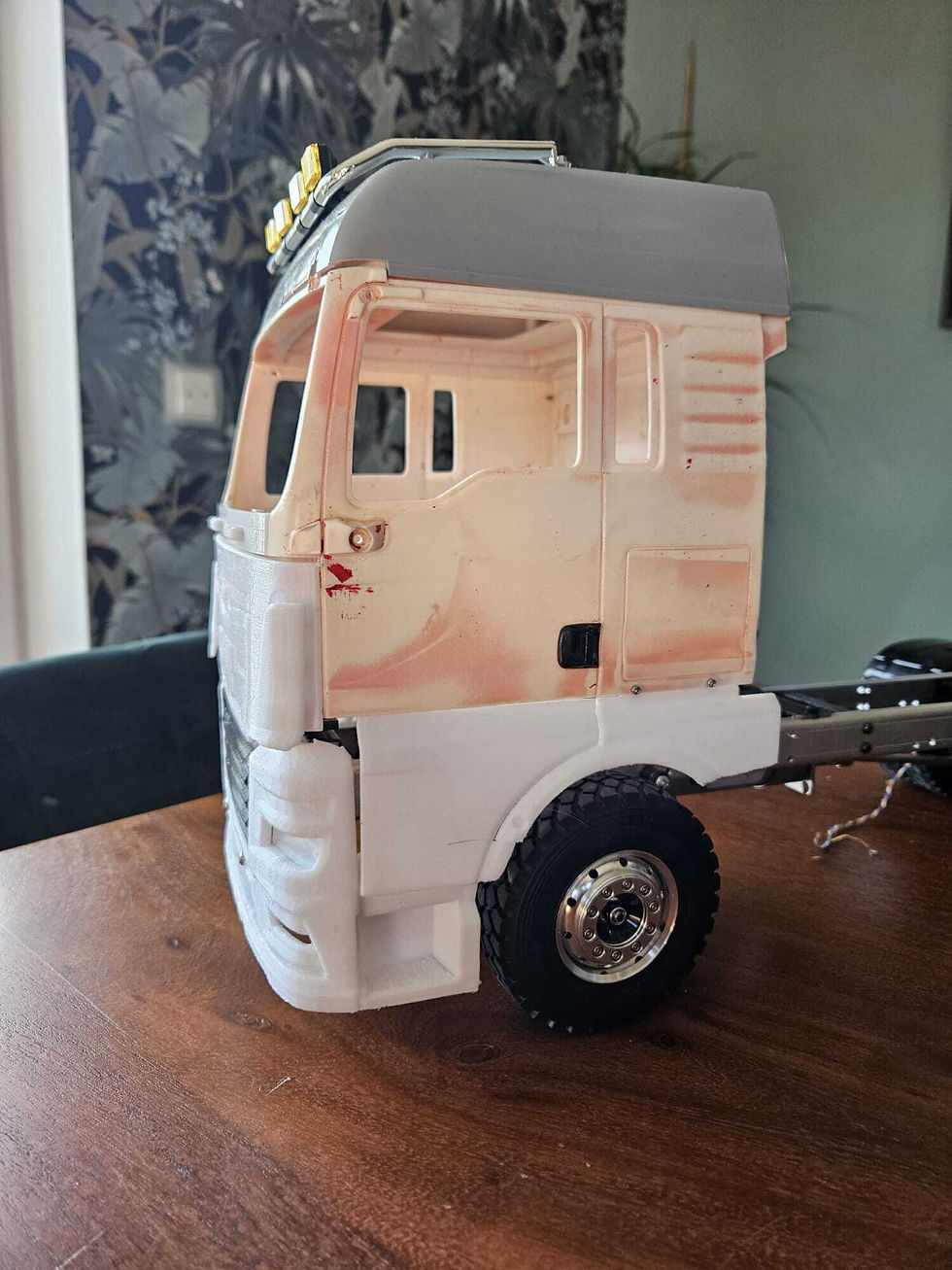 Thumbnail: Tamiya MAN TGX - FACELIFT TG3 Conversion Kit