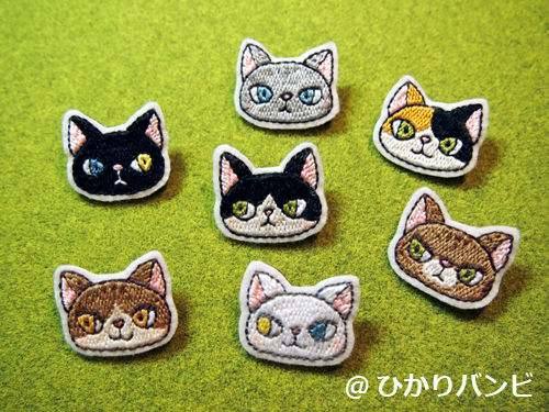 2013-手刺繍ブローチ-ネコ