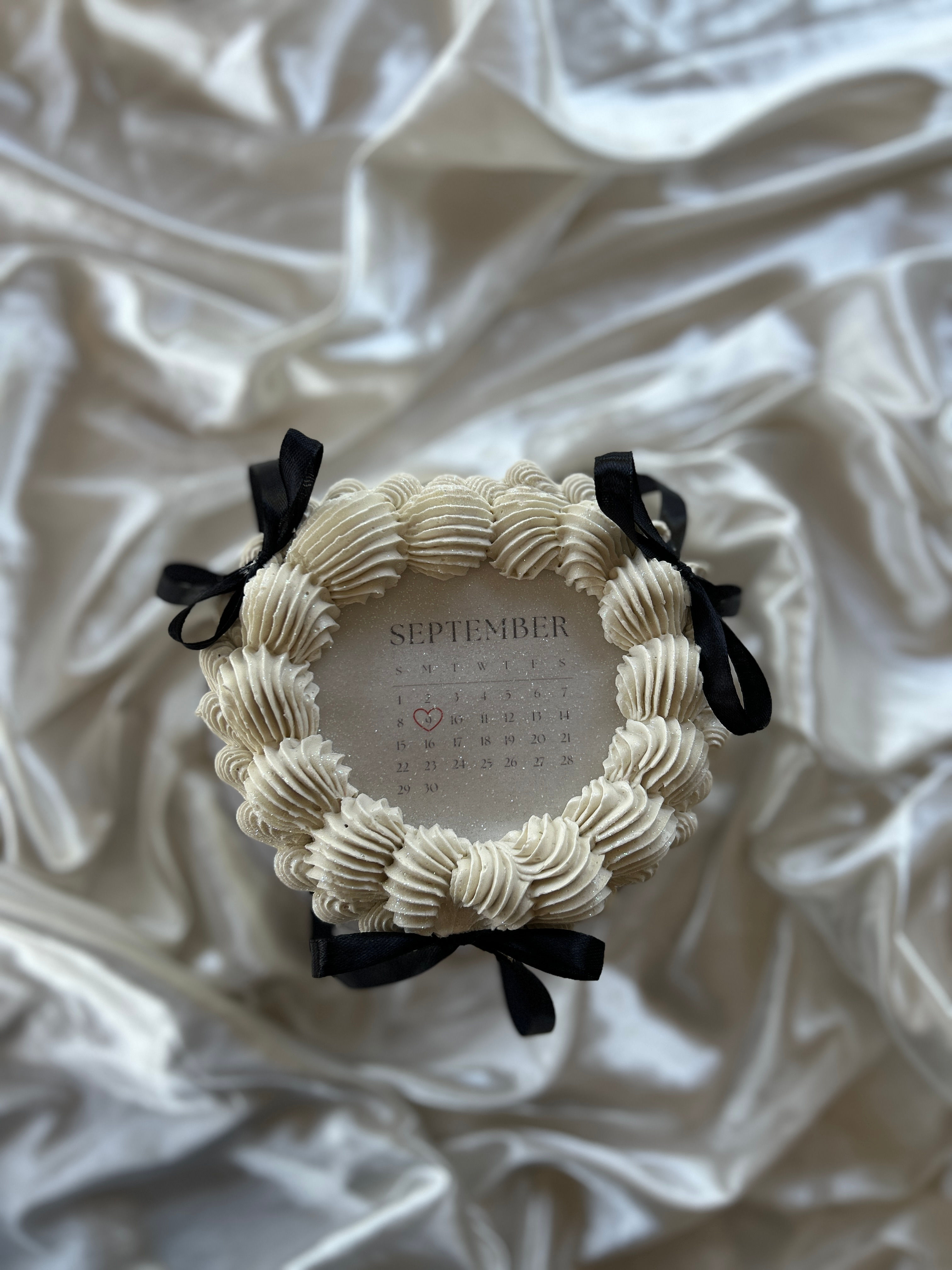 Special Date Heart Mini Cake