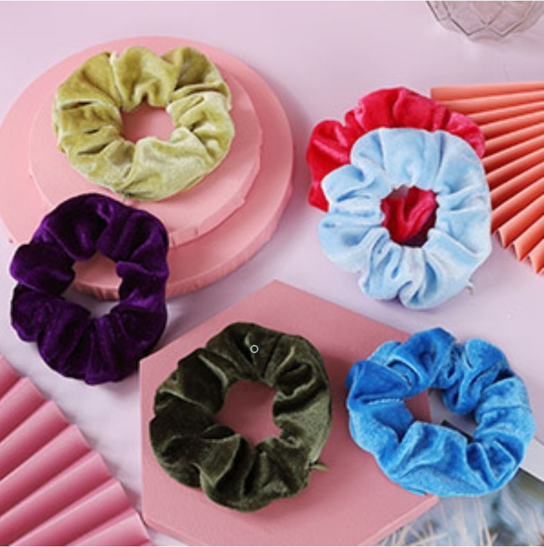 縮圖：Velvet Scrunchies with Pocket Zipper 