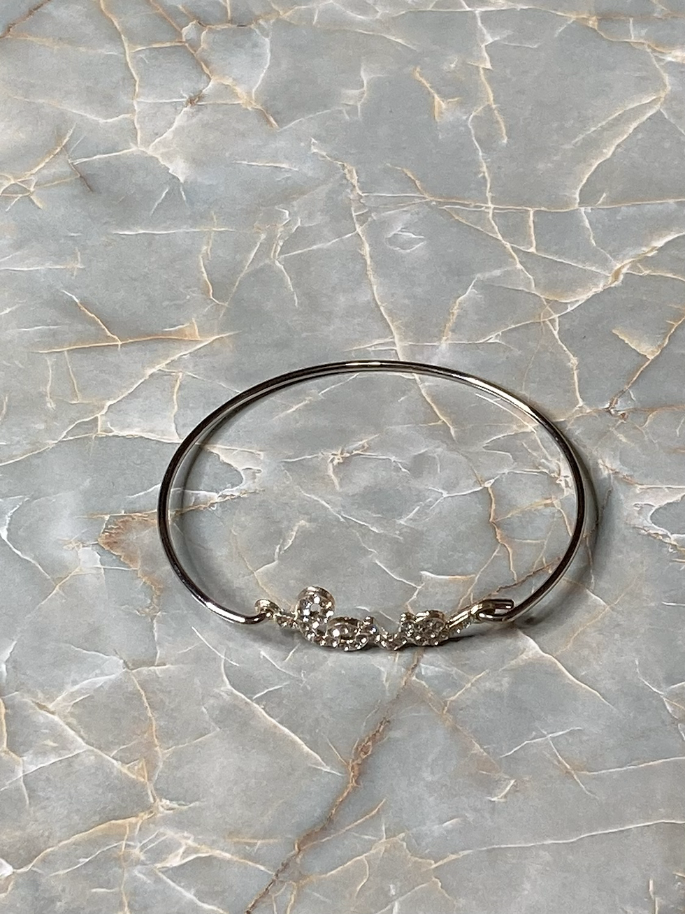 Thumbnail: D'vey Bangles