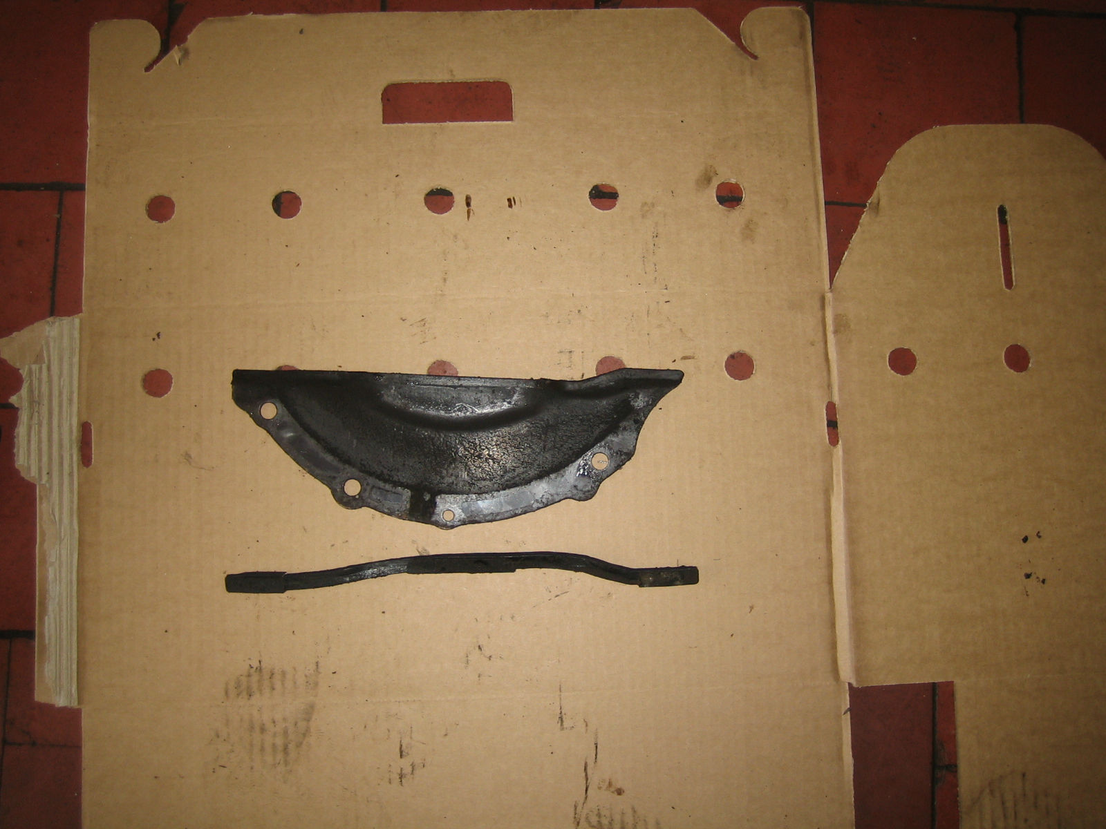 Toyota MR2 MK1 Flywheel/ Gear Box Cover