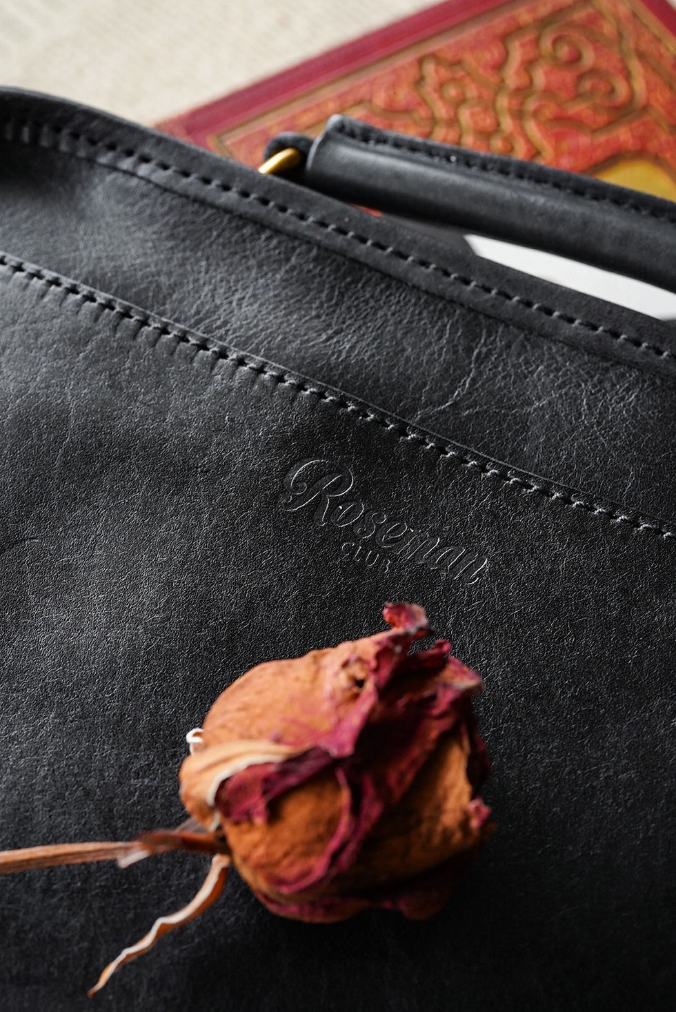 Thumbnail: HEATHER LEATHER BAG - BLACK