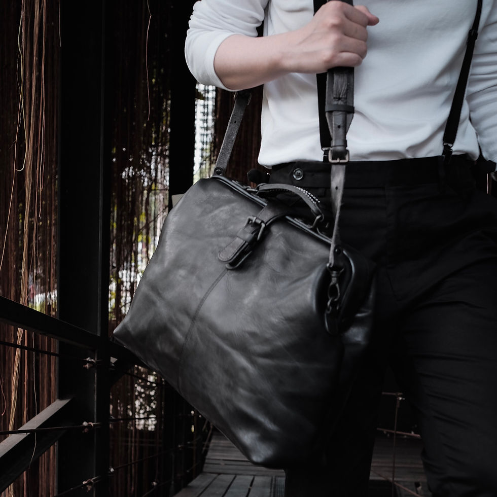 Thumbnail: LARGE DOCTORE BAG - CHARCOAL BLACK