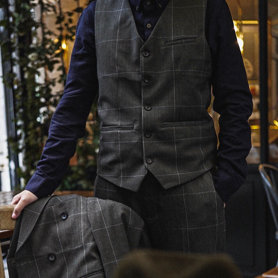 Thumbnail: ARTHUR GREY VEST