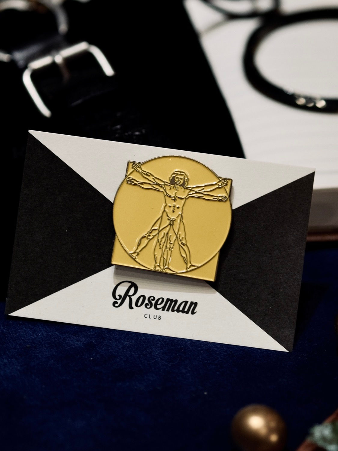 MEDIUM PIN - DAVINCI SKETCH