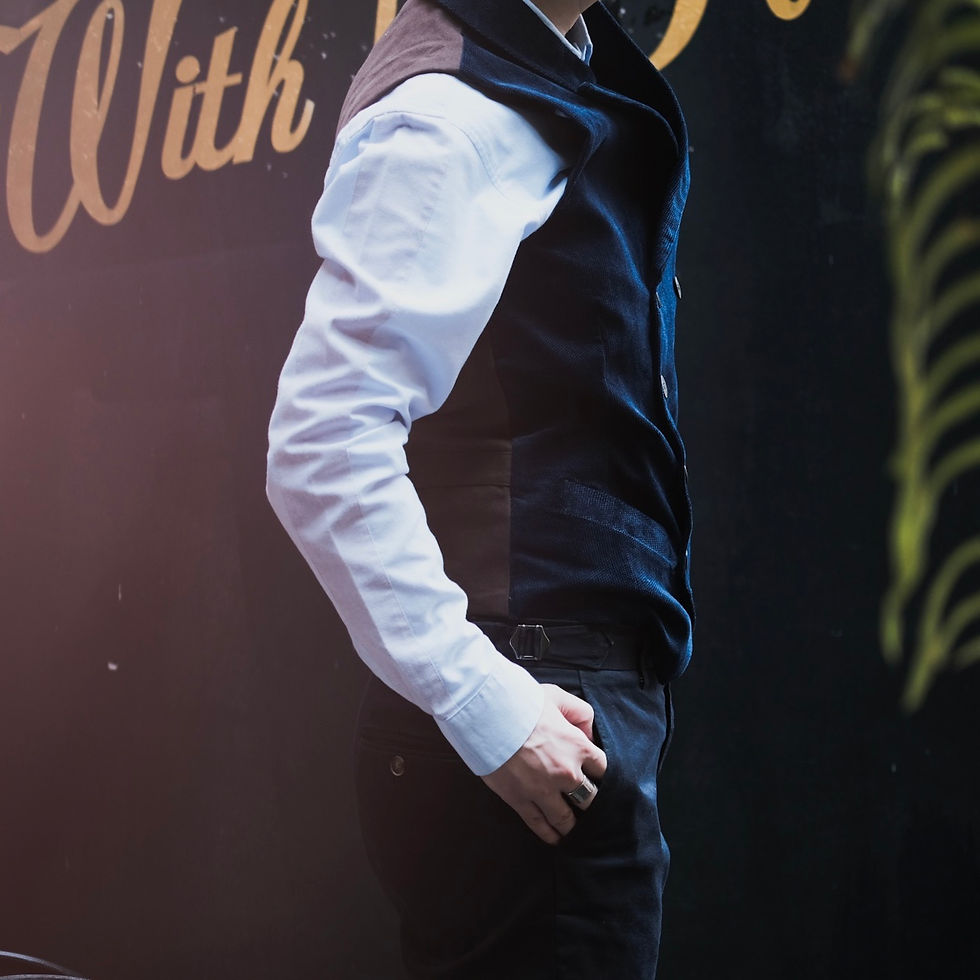 Thumbnail: WINDSOR VEST - NAVY
