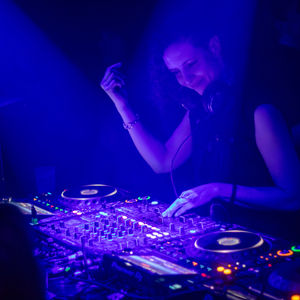 Dj's, Decks and Raves