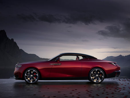 ROLLS-ROYCE UNVEILS LA ROSE NOIRE: THE FIRST DROPTAIL COACHBUILD COMMISSION