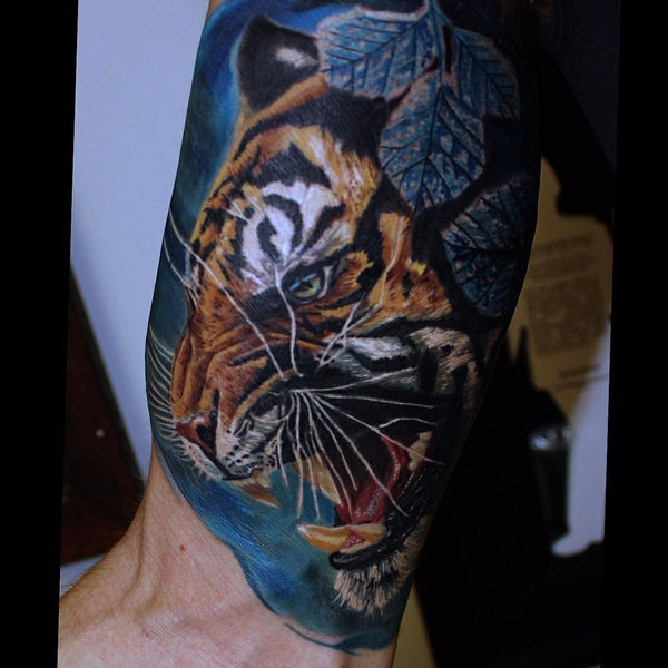 tiger color tattoo