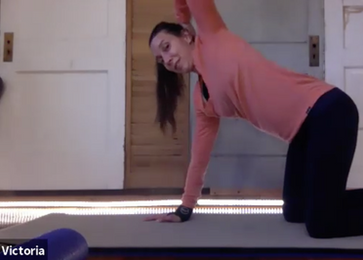 Victoria teaching for her members online pilates, yoga and movement classes.