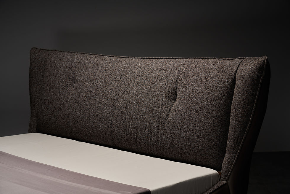 Thumbnail: Brown Leather Bed Elysium - D 272 Zoomed View